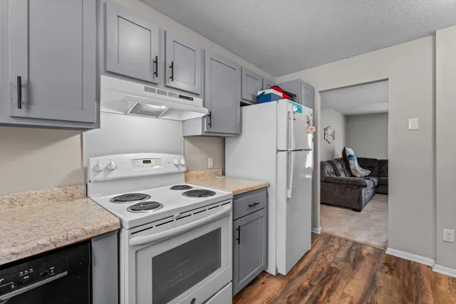 $130,000 | 148 21st Street Northwest, Owatonna, MN 55060