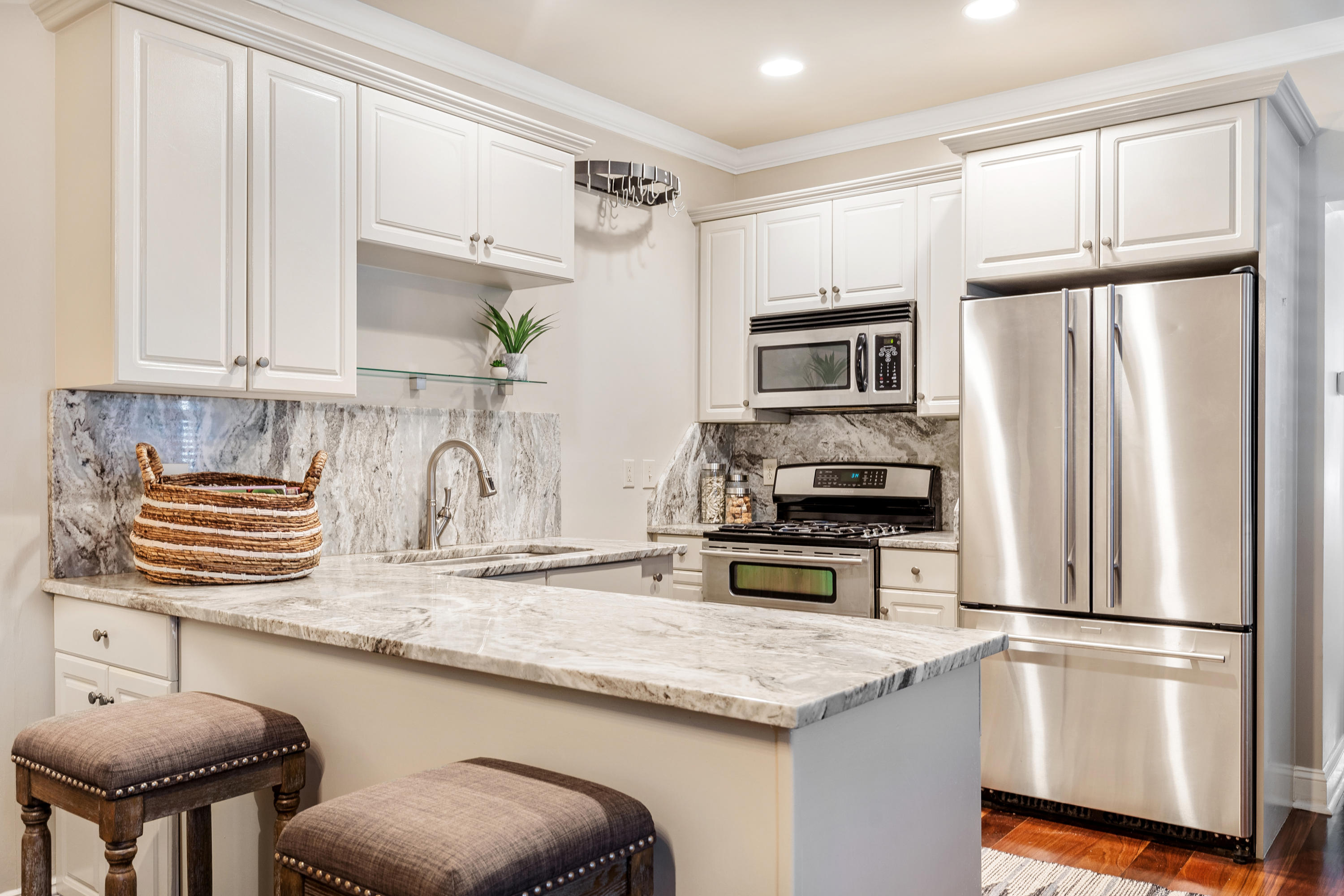 590 Rutledge Avenue, Unit A Charleston, SC 29403 - Photo 6 of 25 Eat in kitchen