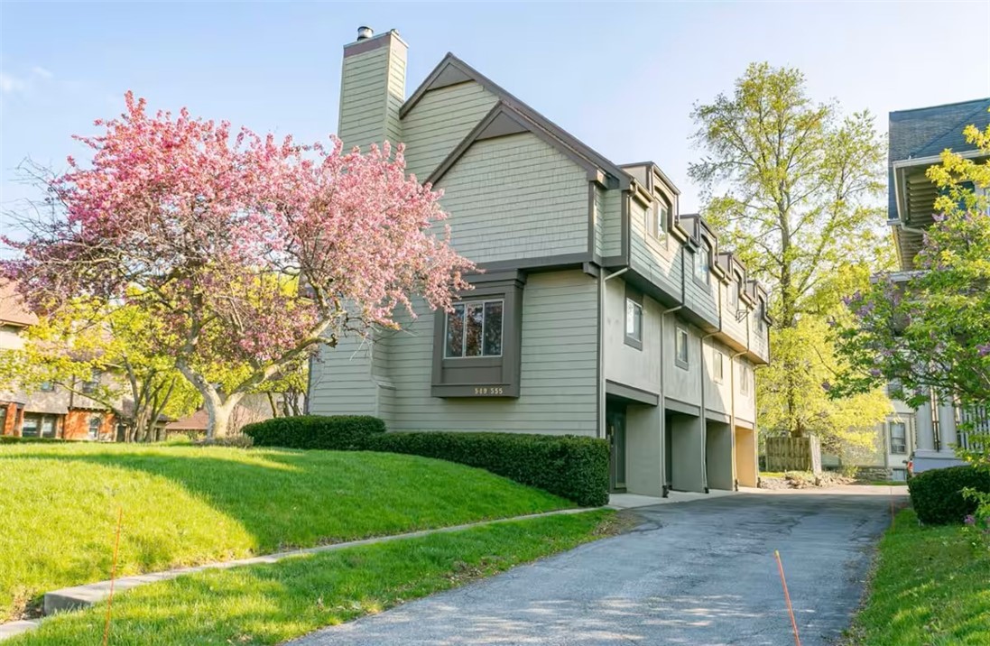 549 University Avenue Rochester, NY 14607 - Photo 1 of 13