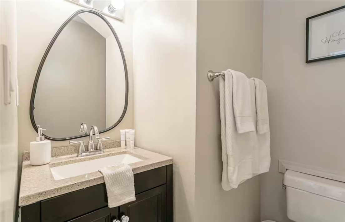 549 University Avenue Rochester, NY 14607 - Photo 8 of 13