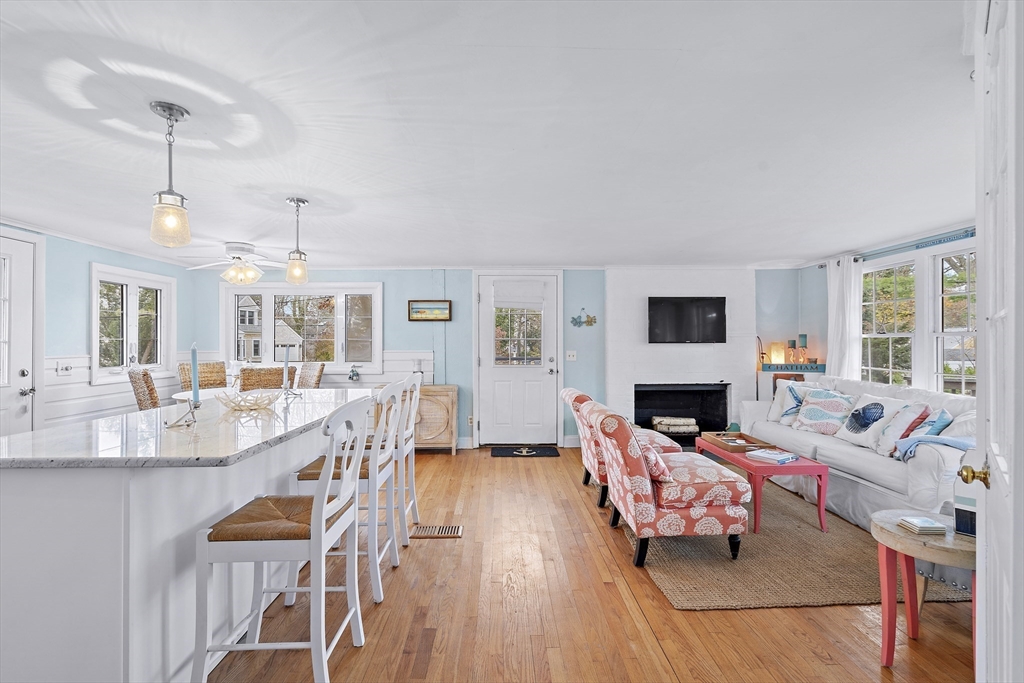 37 Glendon Way Chatham, MA 02659 - Photo 6 of 39