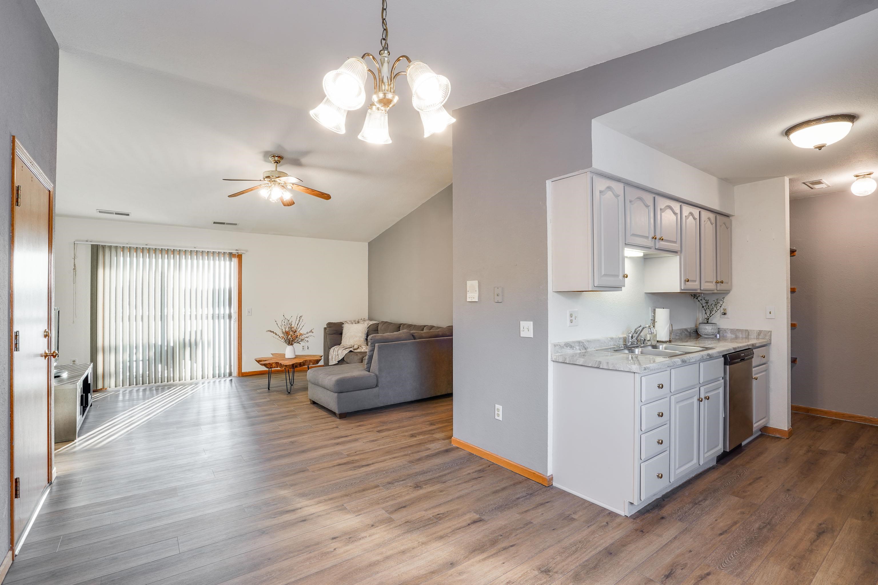 435 Bowlavard Avenue, Unit 7 Belleville, WI 53508 - Photo 12 of 40