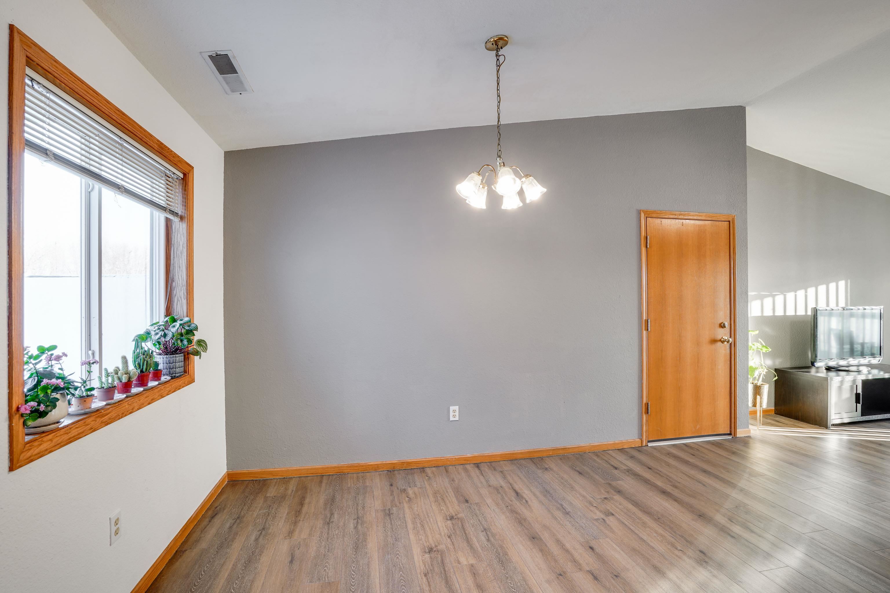 435 Bowlavard Avenue, Unit 7 Belleville, WI 53508 - Photo 10 of 40