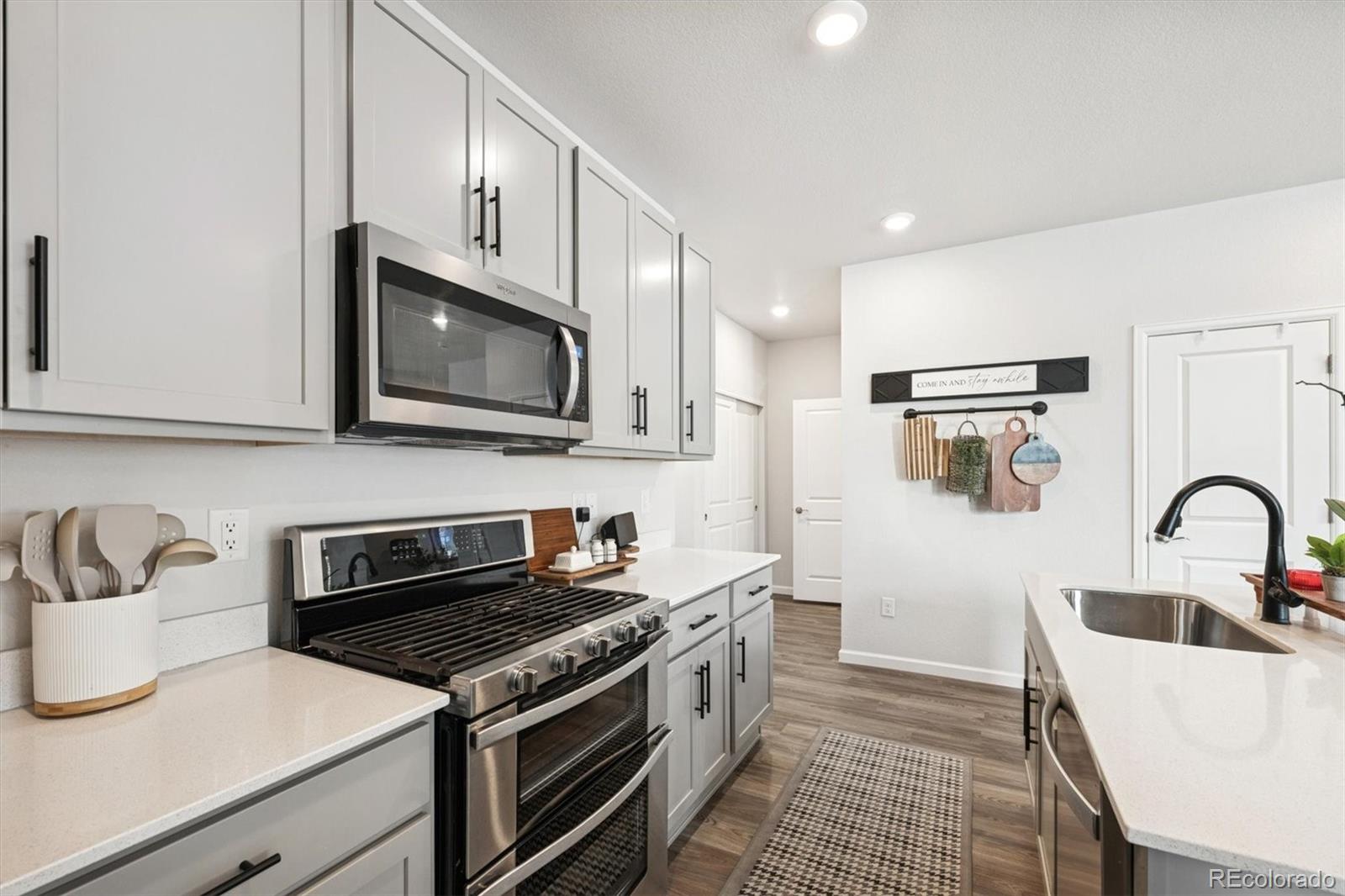 13979 Deertrack Lane Parker, CO 80134 - Photo 16 of 35