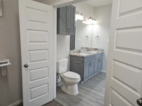 $1,750 | 4801 Wenda Street, Unit B, Houston, TX 77033