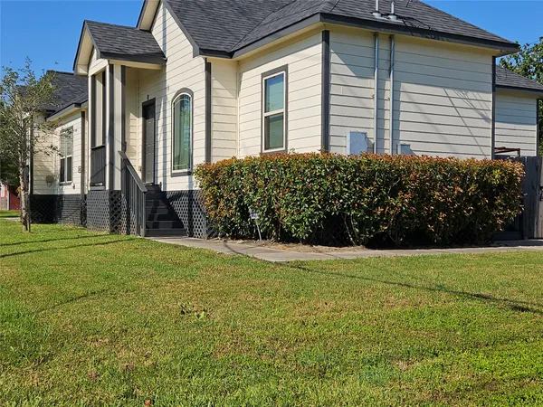 $1,750 | 4801 Wenda Street, Unit B, Houston, TX 77033