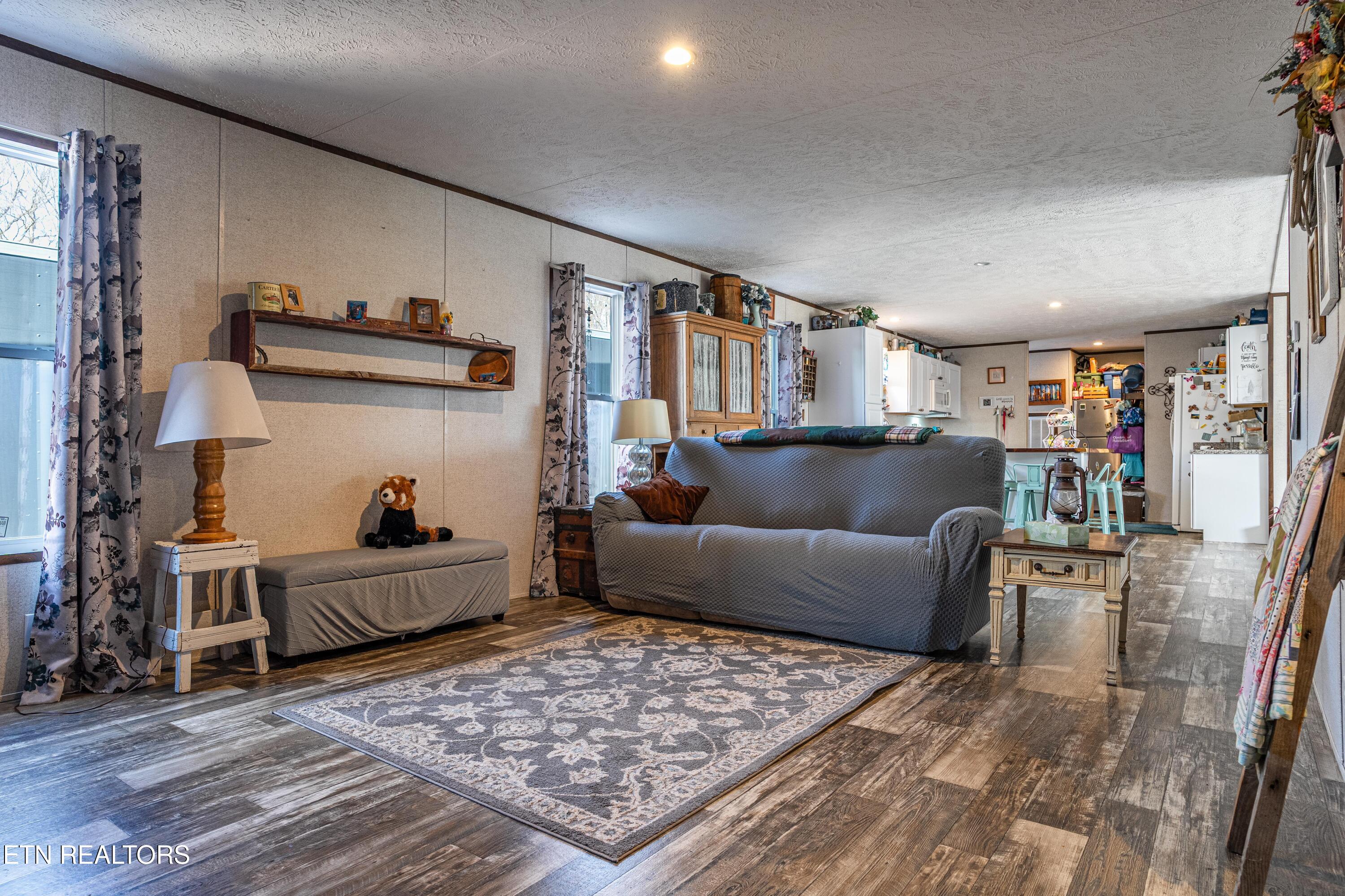 134 Jarnigan Chapel Road Clinton, TN 37716 - Photo 6 of 23 DSC00463-Edit