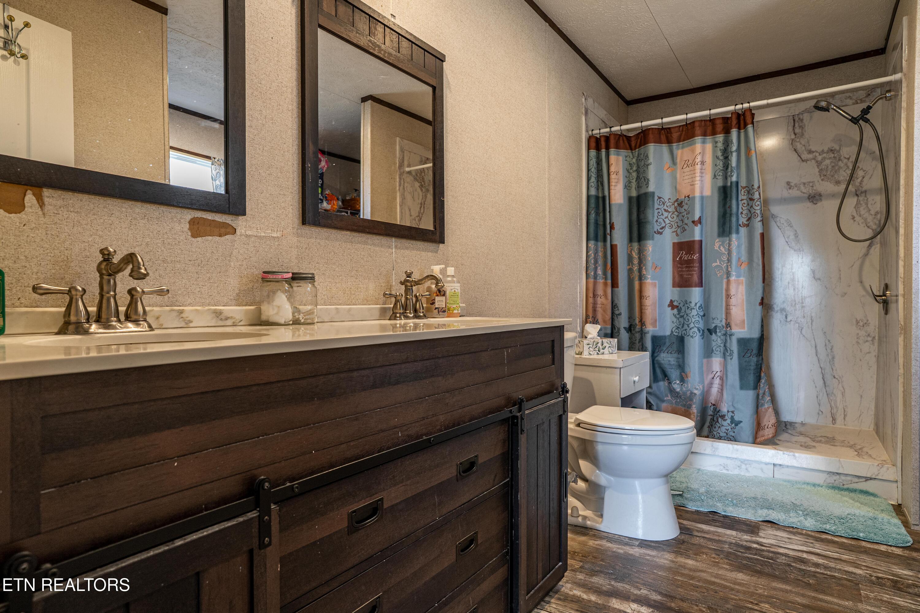 134 Jarnigan Chapel Road Clinton, TN 37716 - Photo 10 of 23 DSC00523