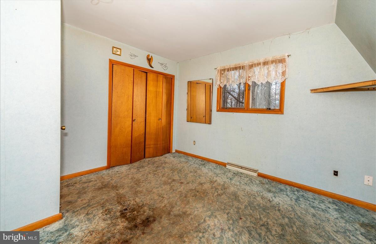 211 Mountain View Circle Denver, PA 17517 - Photo 14 of 31 a view of an empty room