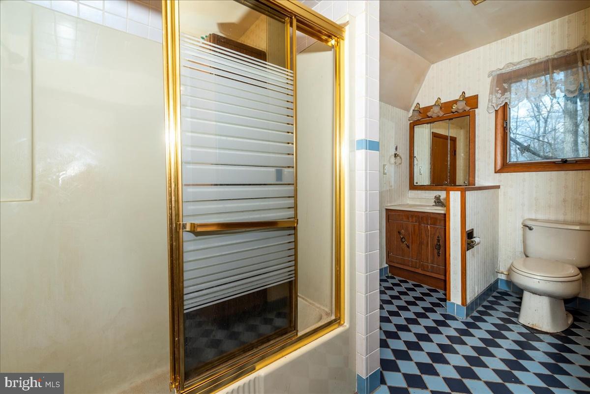 211 Mountain View Circle Denver, PA 17517 - Photo 15 of 31 a bathroom with a sink and a toilet