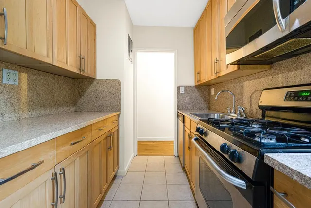 $429,000 | 72-10 112th Street, Unit 5B | Forest Hills