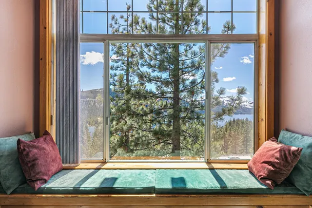 $1,129,000 | 10310 Martis Street, Truckee, CA 96161