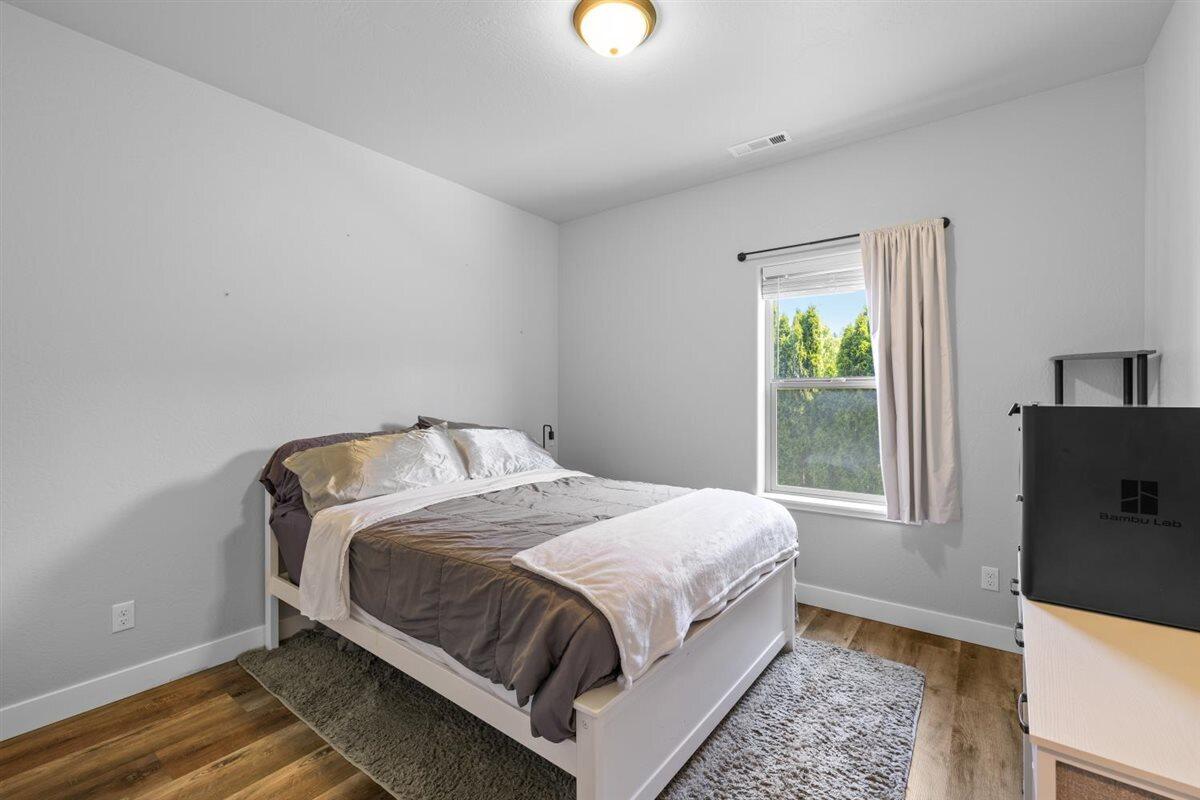 1788 Harbeck Road Grants Pass, OR 97527 - Photo 26 of 30 22-CI_8838