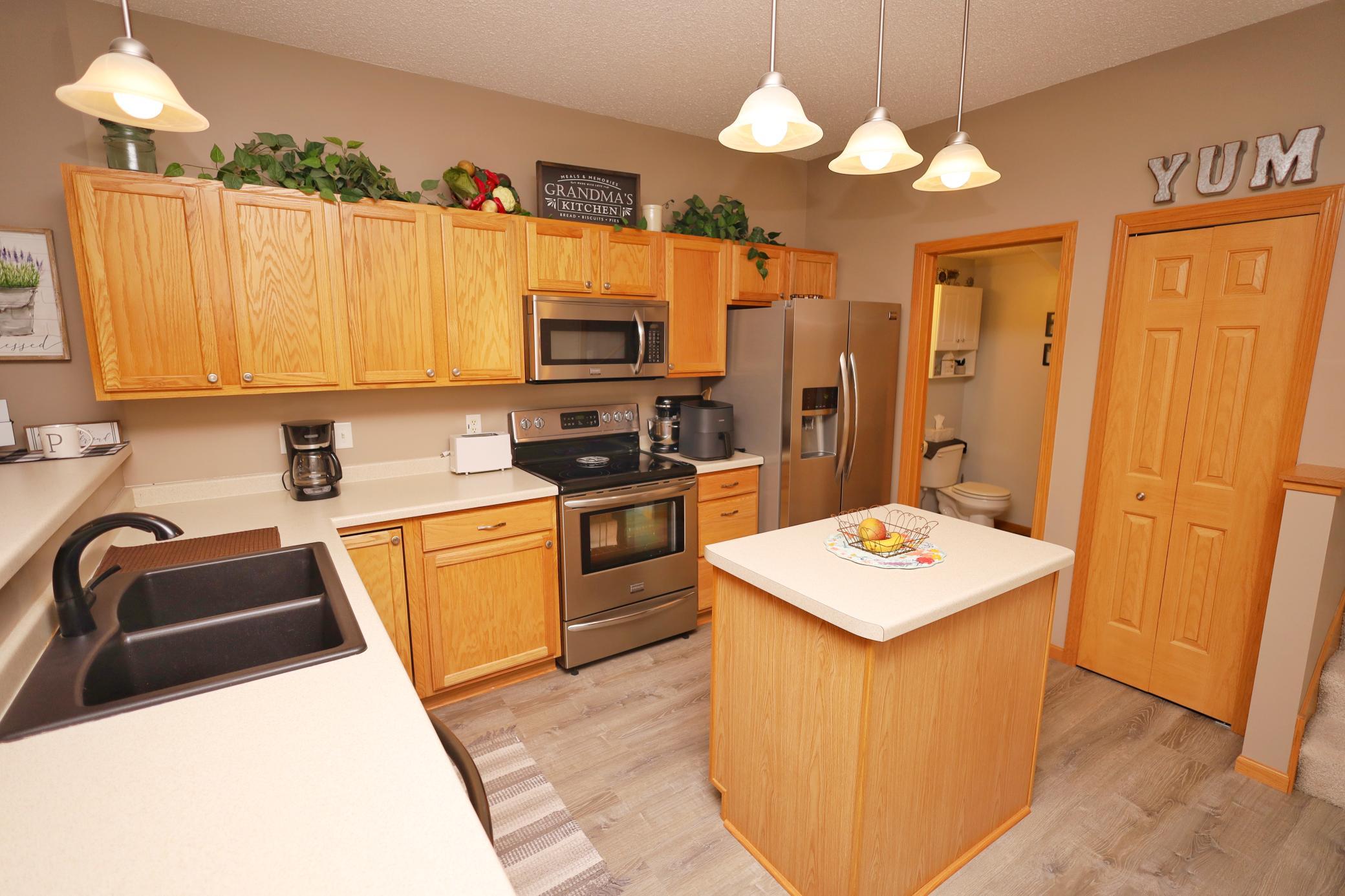 6315 28th Avenue Northwest Rochester, MN 55901 - Photo 6 of 20