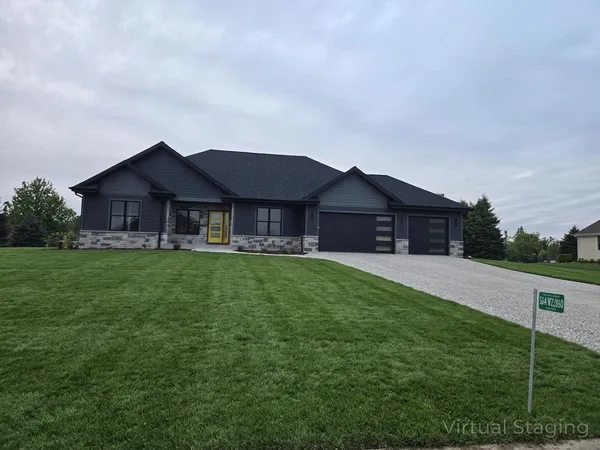 $899,900 | S64-w22860 Garrett Drive, Waukesha, WI 53189