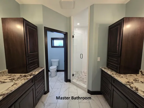 $899,900 | S64-w22860 Garrett Drive, Waukesha, WI 53189