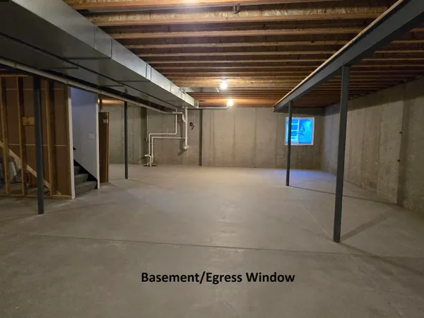 $899,900 | S64-w22860 Garrett Drive, Waukesha, WI 53189