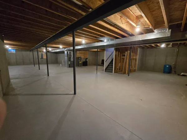 $899,900 | S64-w22860 Garrett Drive, Waukesha, WI 53189