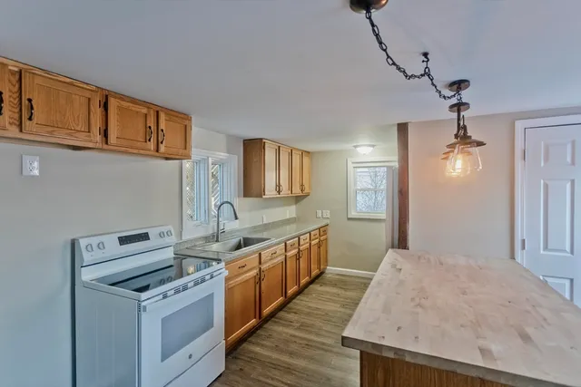 $239,900 | 22 Crawford Street, Bondsville, MA 01009