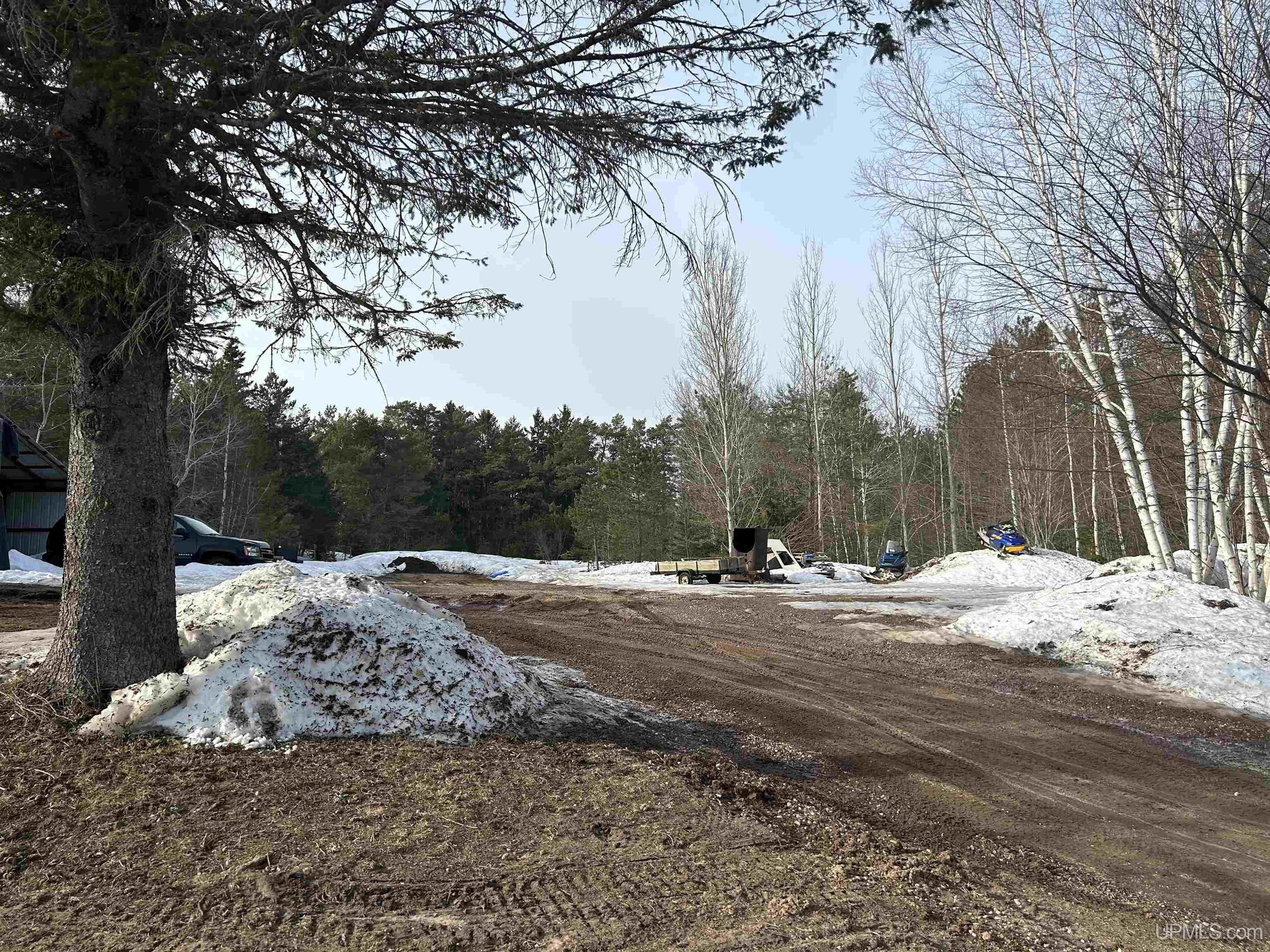 E9734 Old Indiantown Road Munising, MI 49862 - Photo 25 of 32