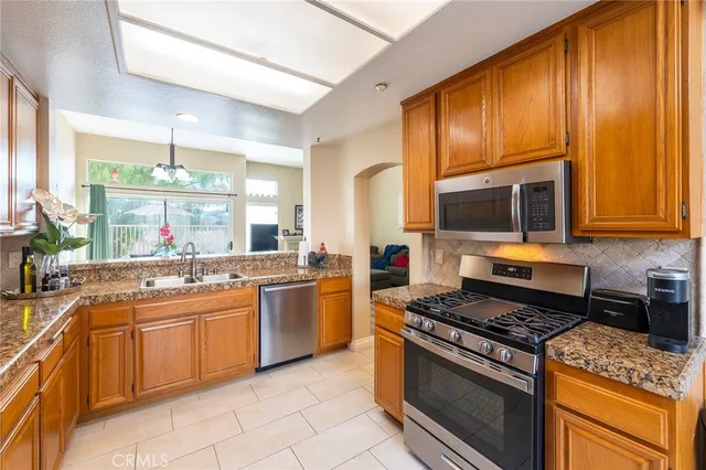 $750,000 | 620 Ivywood Lane, Unit F, Simi Valley, CA 93065