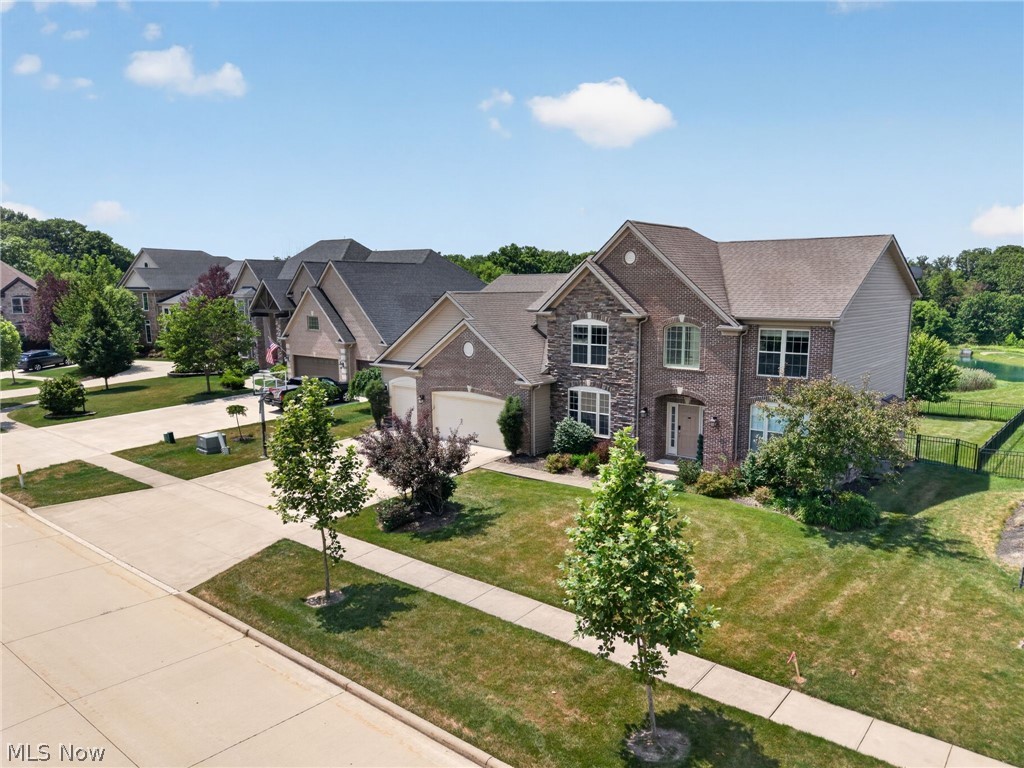 22334 Pinnacle Point Strongsville, OH 44149 - Photo 2 of 50