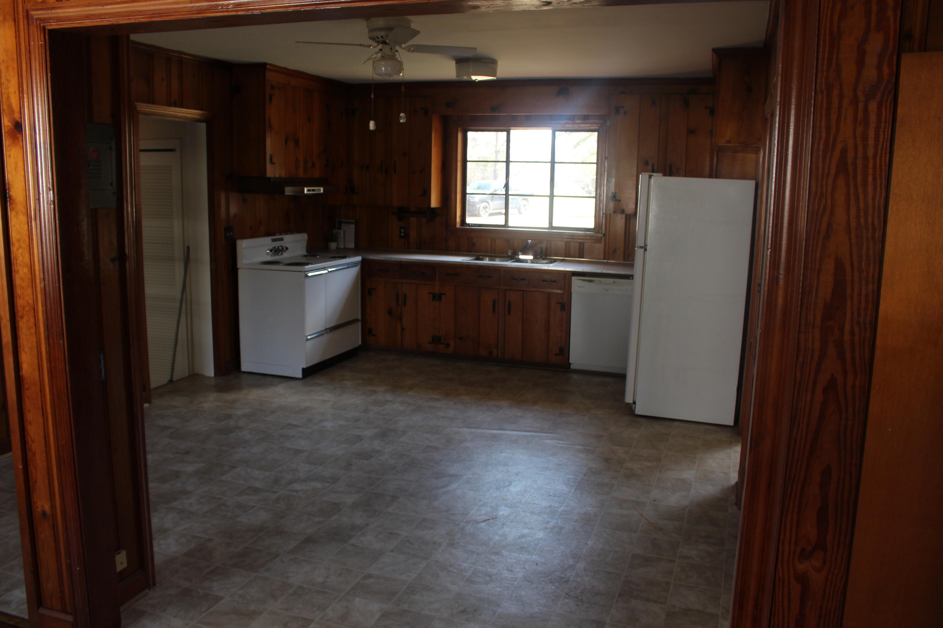 121 Bomar Street Ridge Spring, SC 29129 - Photo 7 of 12