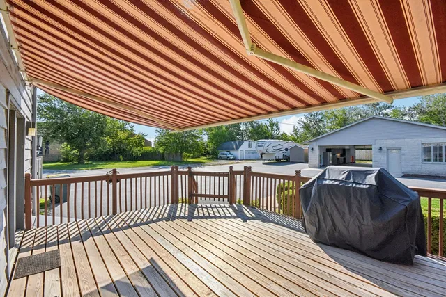 $389,900 | 2855 Glenwood Lansing Road, Lynwood, IL 60411