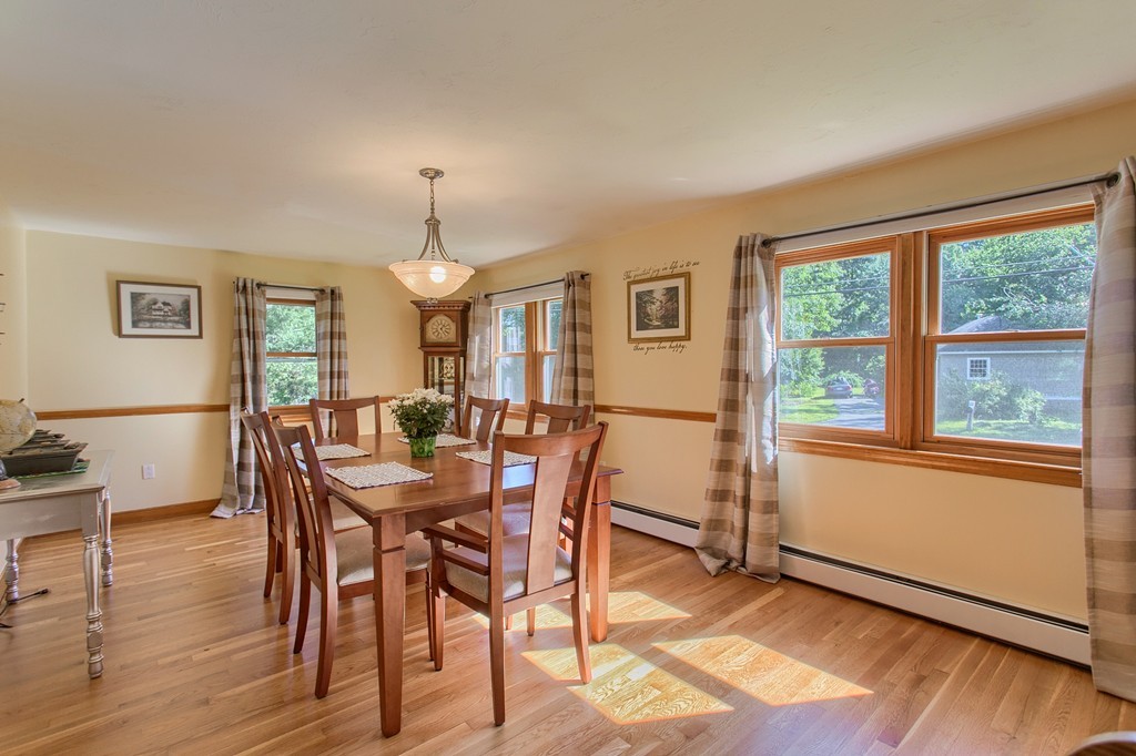 53 Connolly Road Billerica, MA 01821 - Photo 3 of 28 Gallery Image 3
