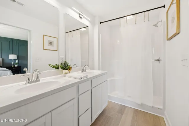 $319,405 | 8446 Whisper Lane, Powell, TN 37849