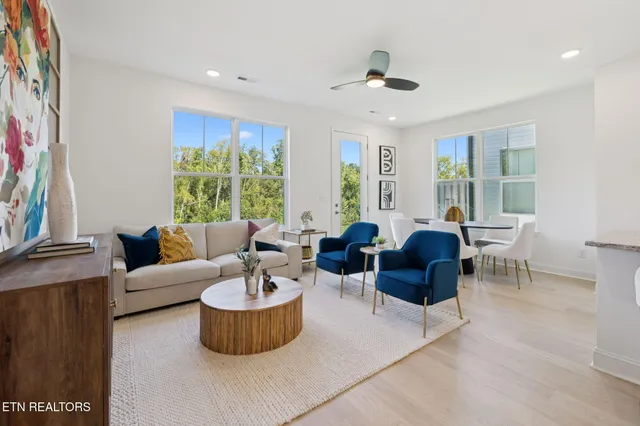 $319,405 | 8446 Whisper Lane, Powell, TN 37849