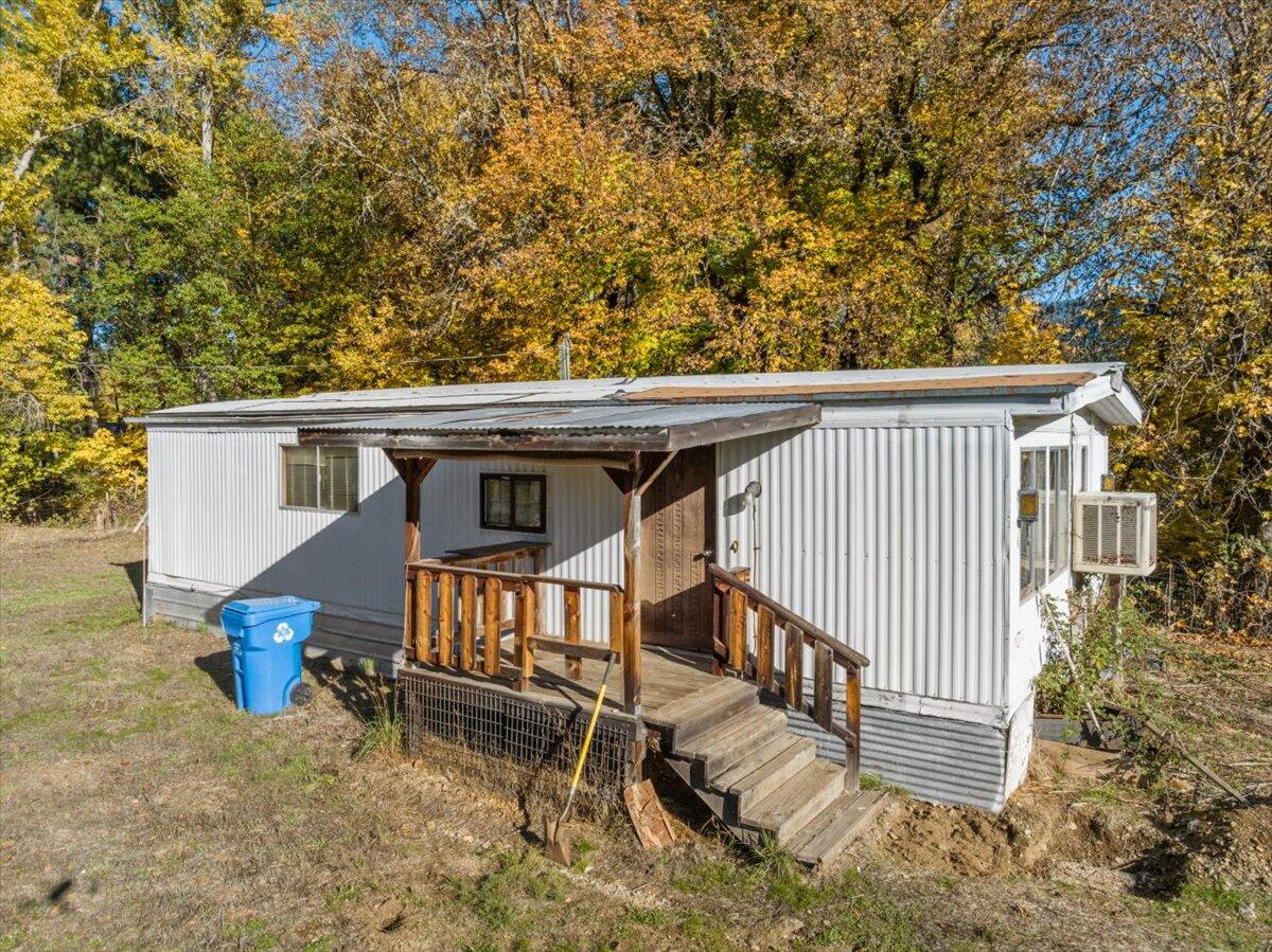 1728 Pine Grove Road Rogue River, OR 97537 - Photo 17 of 23