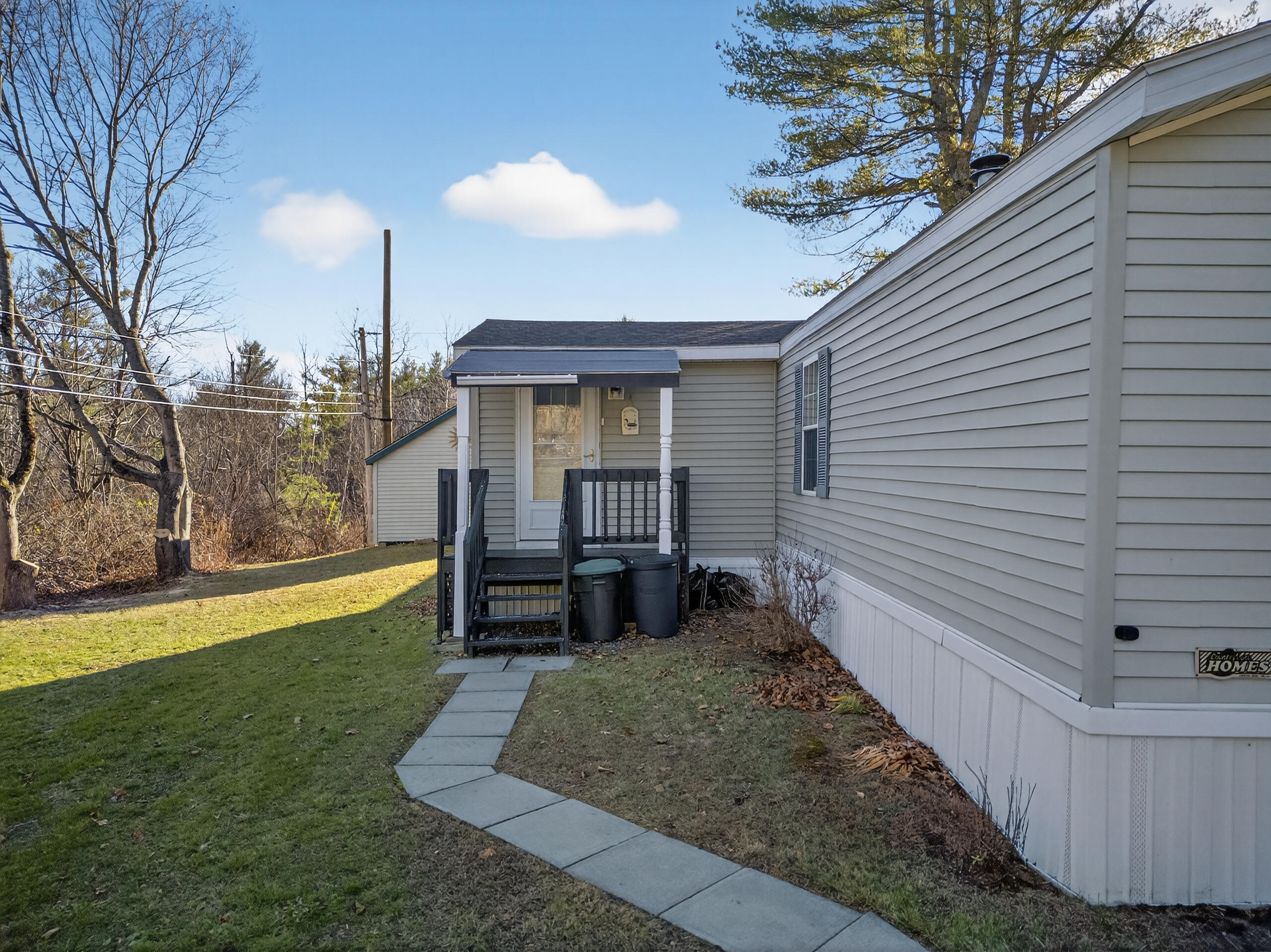 23 Monarch Drive Augusta, ME 04330 - Photo 5 of 55 23 Monarch Dr_105