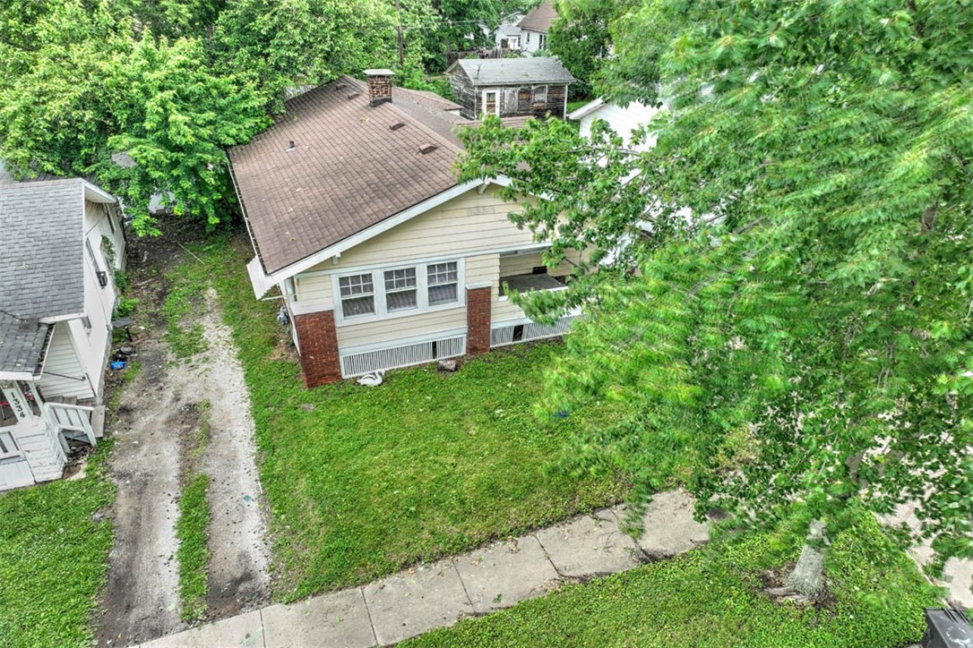 1344 East Lawrence Street Decatur, IL 62521 - Photo 2 of 24
