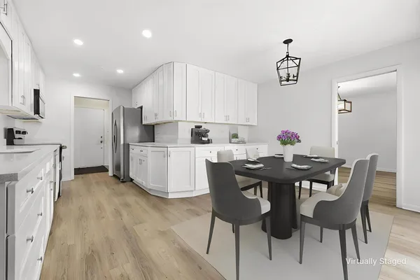 $525,000 | 15606 Hollyhock Court, Orland Park, IL 60462
