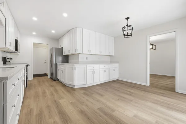 $525,000 | 15606 Hollyhock Court, Orland Park, IL 60462