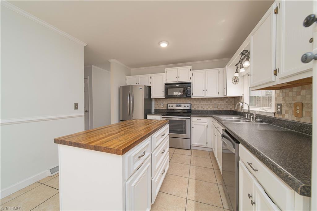 1033 Alabnon Road Lewisville, NC 27023 - Photo 10 of 35