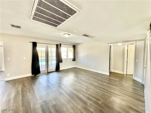 $2,490 | 4067 Arrowood Drive, Las Vegas, NV 89147
