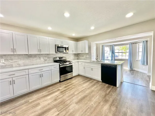 $2,490 | 4067 Arrowood Drive, Las Vegas, NV 89147