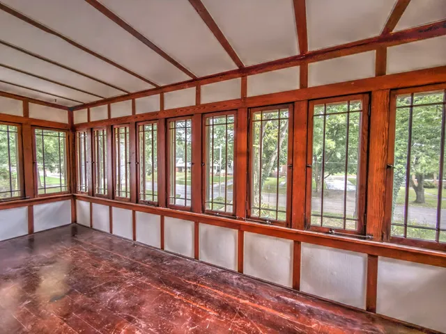 $2,000 | 623 South 4th Street, Watseka, IL 60970