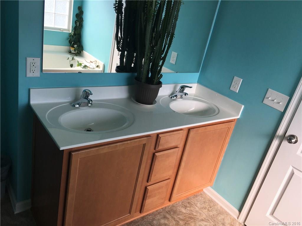 10703 Greenhead View Road, Unit 59 Charlotte, NC 28262 - Photo 17 of 24 Gallery Image 17