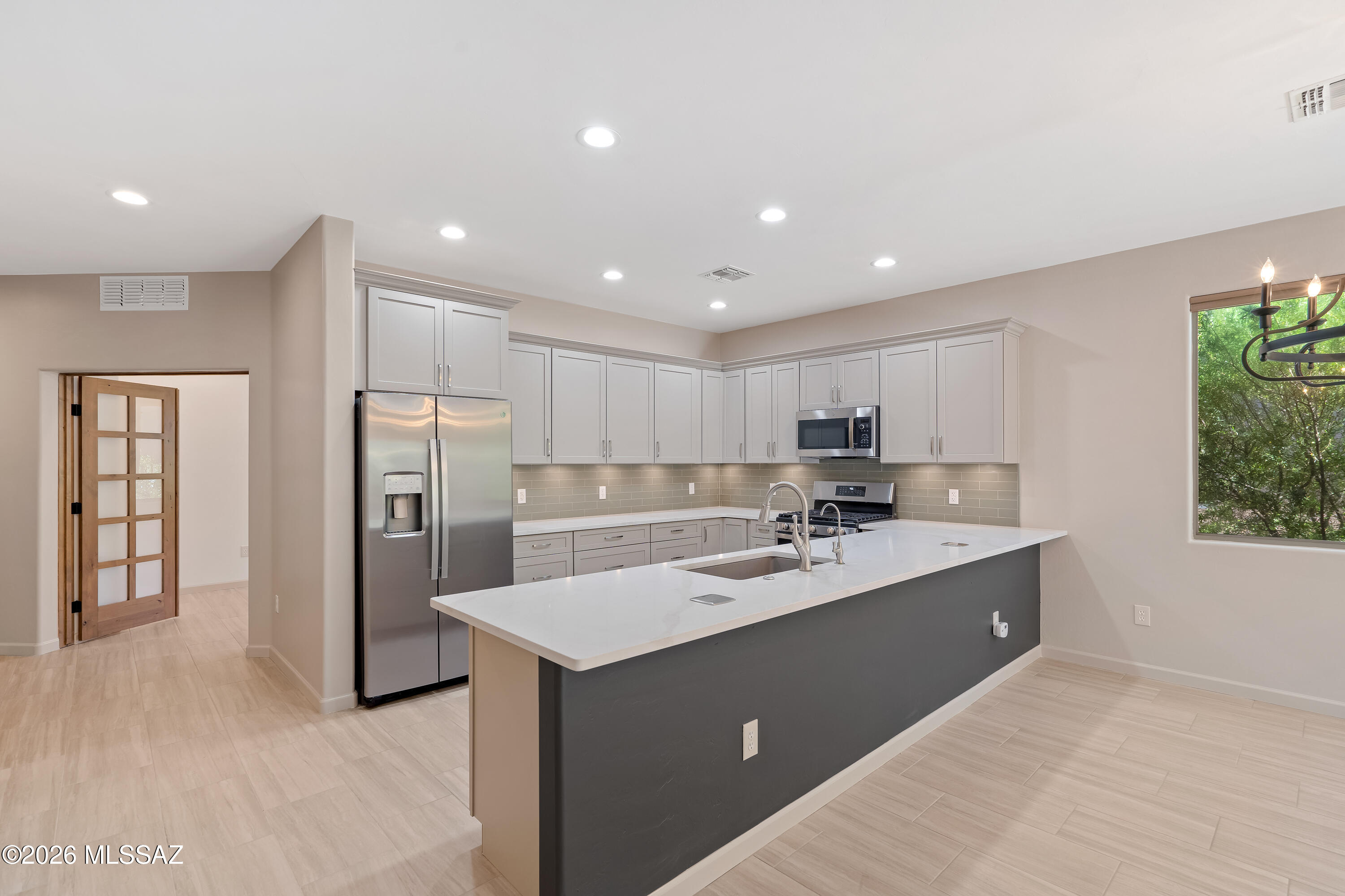 2292 East Ram Rock Road Tucson, AZ 85737 - Photo 8 of 32