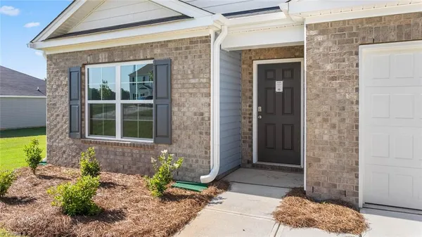 $325,490 | 127 Greenbrier Way, Stoneville, NC 27048