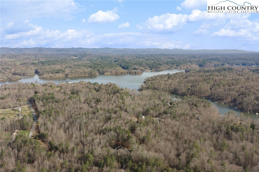 458 Jim Caudill Road Wilkesboro, NC 28697 - Photo 13 of 50