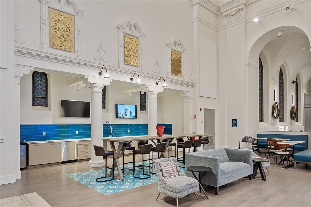 191 Washington Street, Unit 725 Boston, MA 02135 - Photo 40 of 42