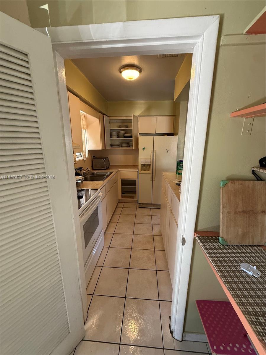 185 East 20th Street Hialeah, FL 33010 - Photo 8 of 22