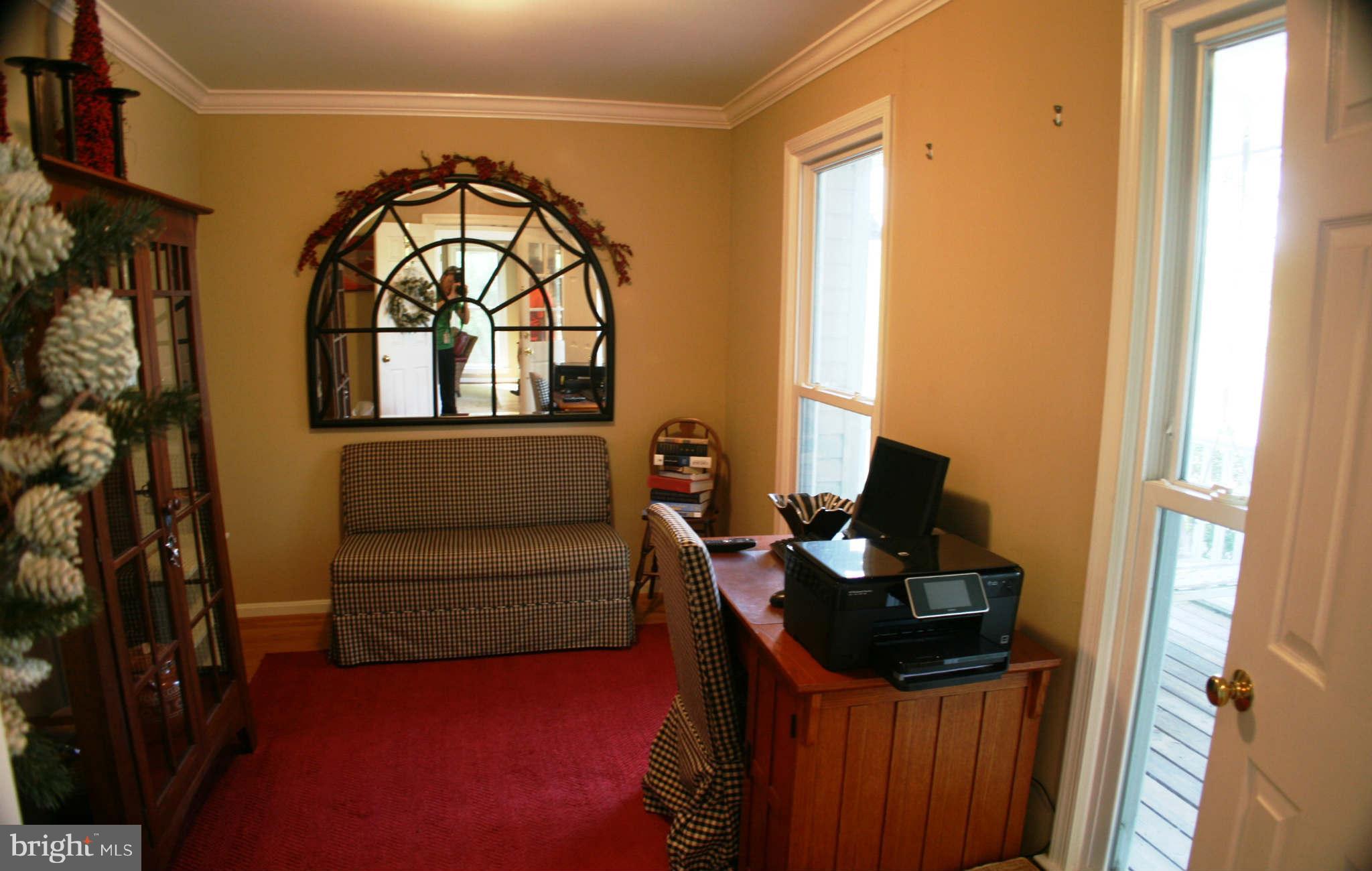 5900 Free State Road Marshall, VA 20115 - Photo 3 of 30 a living room with furniture and a window