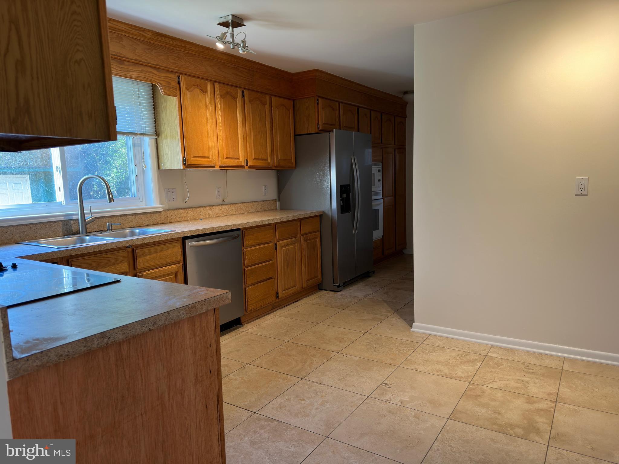 8713 Rayburn Road Bethesda, MD 20817 - Photo 4 of 14