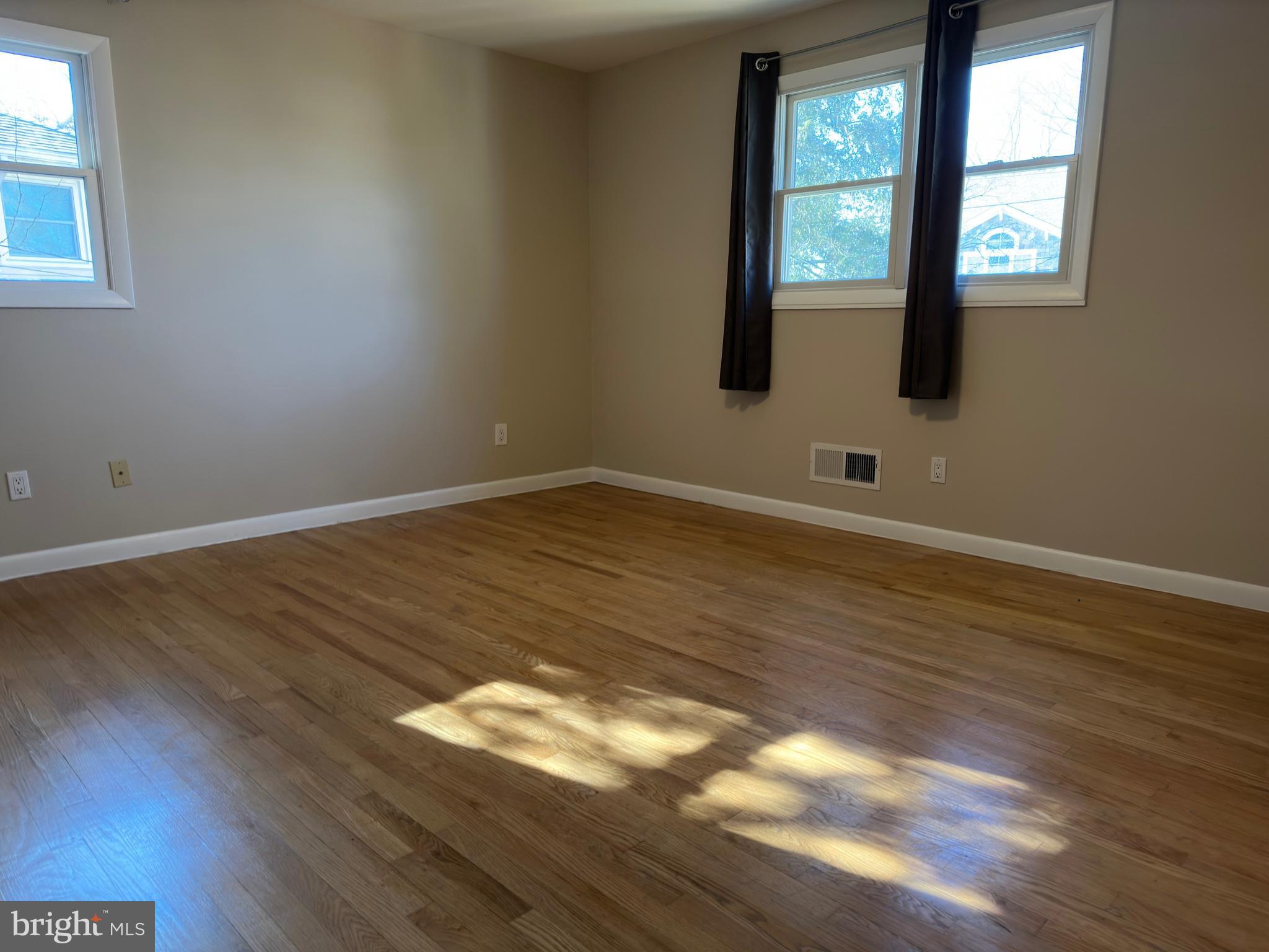 8713 Rayburn Road Bethesda, MD 20817 - Photo 6 of 14