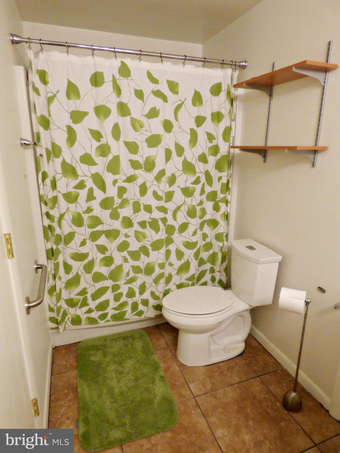 6908 Meadowlake Road New Market, MD 21774 - Photo 11 of 24 Bath